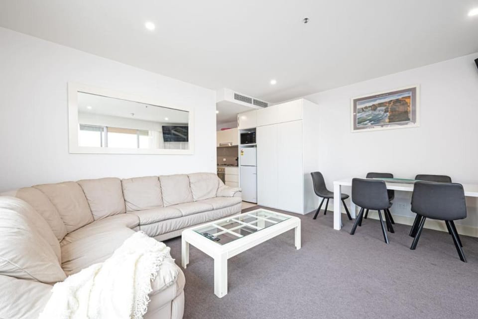 Beachfront Serenity Glenelg Apartment in Adelaide