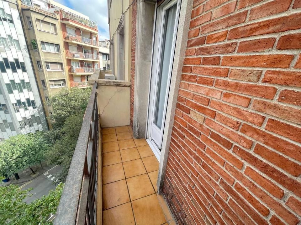 Rooms Valencia Apartment in Barcelona