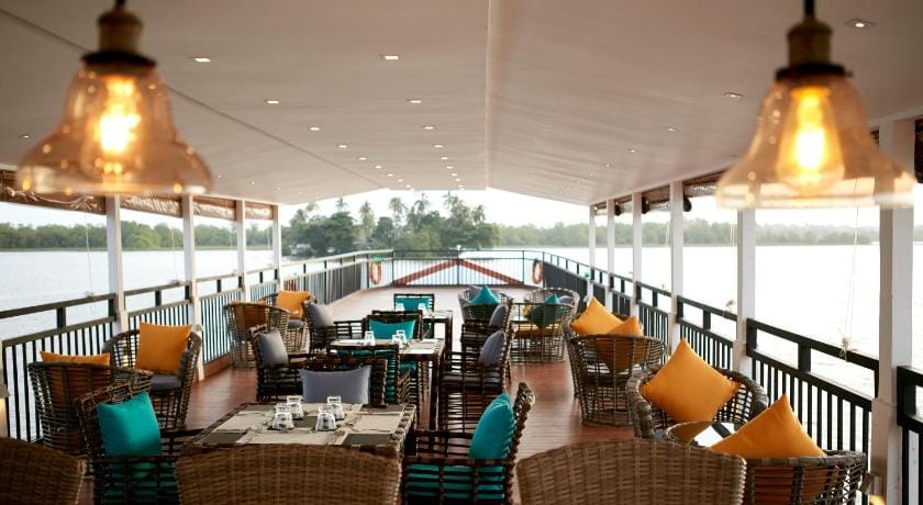 Houseboats by DAE - Colombo Docked boat in Western Province