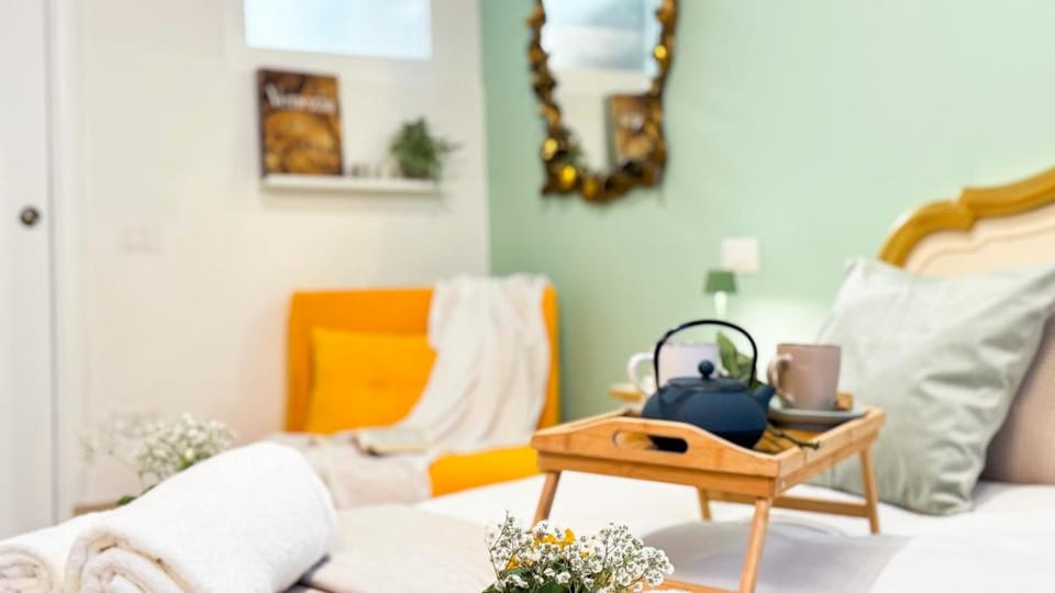 Gesuiti cozy and central apartment by Ca-Sa Check Apartment in Venice