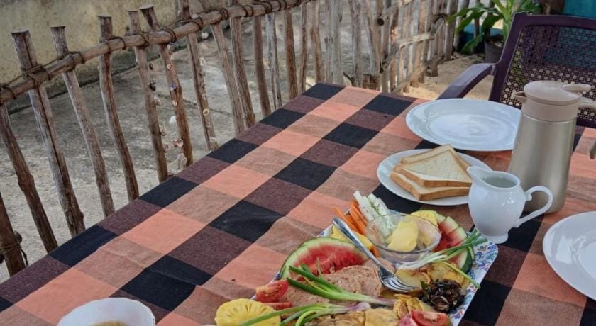 Blue Maalu Resort Bed and Breakfast in Southern Province