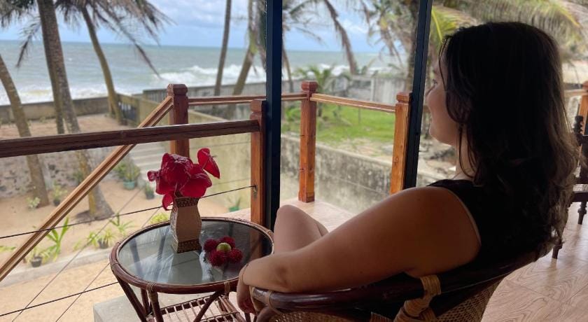 Blue Maalu Resort Bed and Breakfast in Southern Province