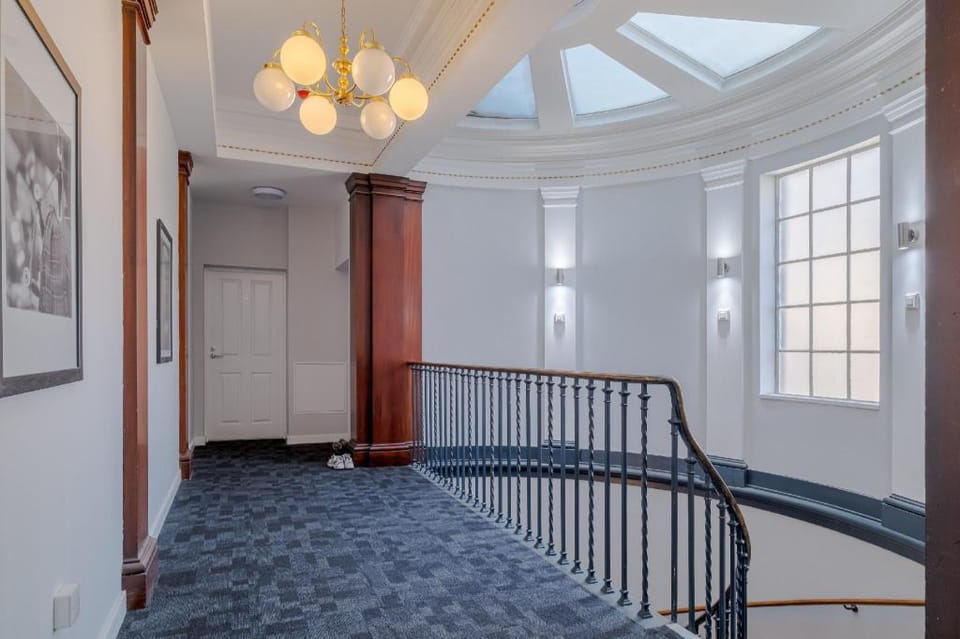 Union Row Retreat - SJA Stays - Luxury 1 Bed Apartment Hotel in Aberdeen