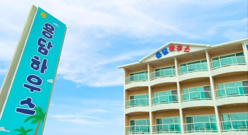 Jeju Yongdam House Bed and Breakfast in South Korea