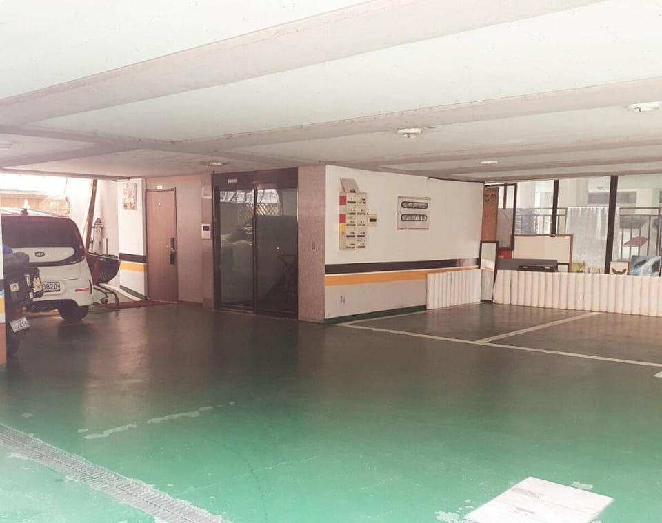 hongdae-2min/free wifi /free parking/2 room Vacation rental in Seoul