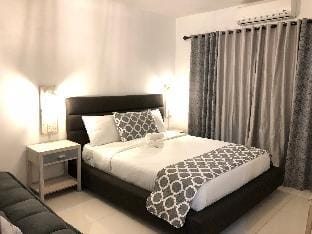 Penthouse in Tagaytay  3 bedrooms  6 beds  2 baths Apartment in Tagaytay