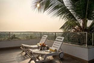 tisyastays | Sea La Vie 3BHK Penthouse Pvt Pool Apartment in Candolim