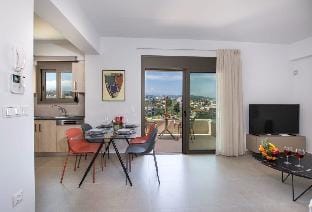 A Heaven View Park Hideaway - Chania Nest Apartment in Chania