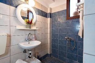 Cretan Magnolia Gem  - Smari Cozy Getaway Vacation rental in Crete