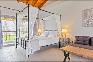 Comissa Luxury Suites, Deluxe Vacation rental in Corfu, Greece