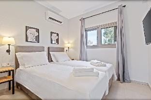 Comissa Luxury Suites, Deluxe 2 Vacation rental in Corfu, Greece