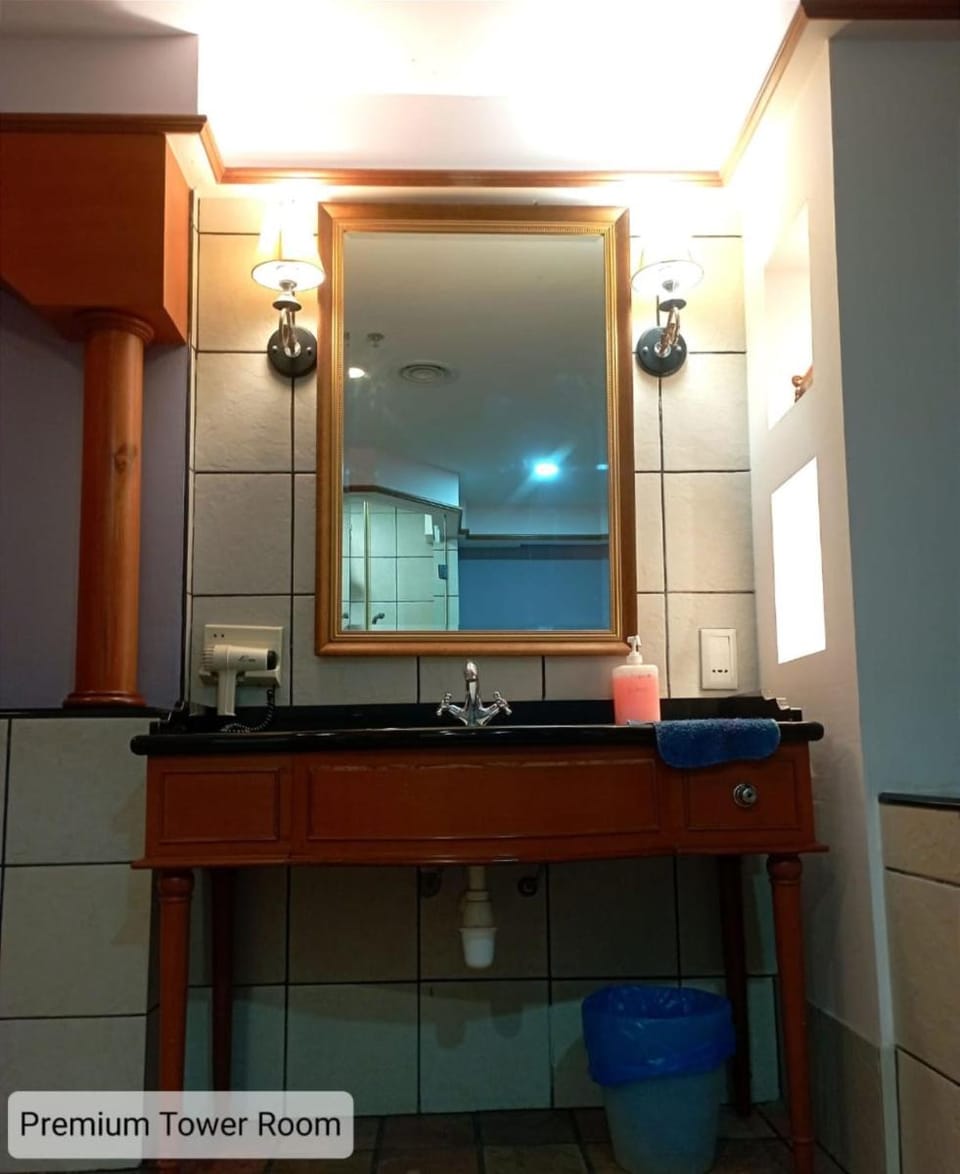 Alpine LXPD Premium Tower Room Apartment in Port Dickson