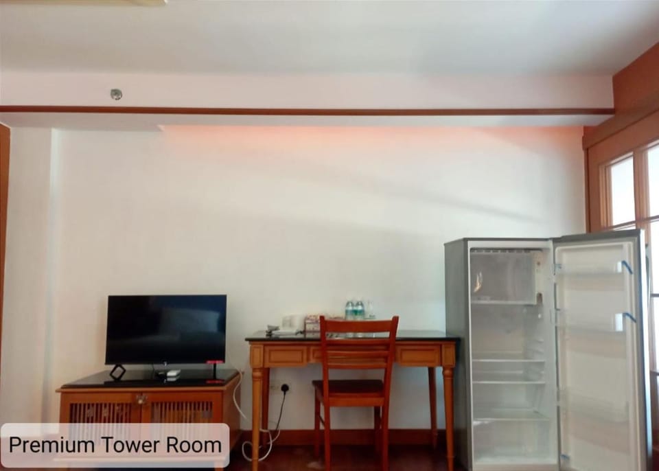 Alpine LXPD Premium Tower Room Apartment in Port Dickson
