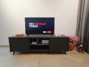 Atlantis 2BR Poolview 4 Pax B23 - NetFlix / Wifi Apartment in Malacca