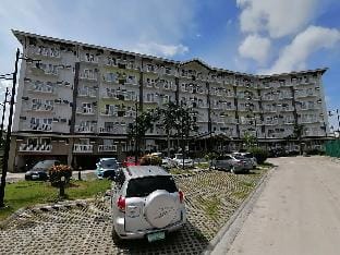 Azur Suites A125 Amani 5 min Airport, Netflix,Cozy Apartment in Lapu-Lapu City