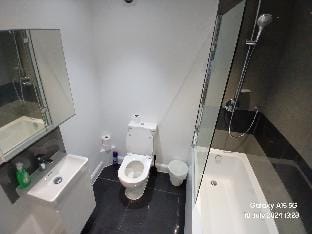 Hornchurch House - Jackson Close Vacation rental in Romford