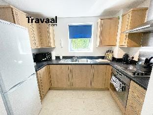 Calloway -Travaal - 2 Bed Apartment Farnborough Apartment in Farnborough