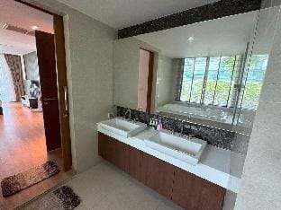 Sea view apartment with plunge pool at Privilege Apartment in Patong