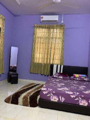 Azza Homestay Vacation rental in Malaysia