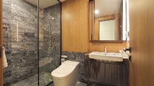 Cozy 2 bedroom Lumiere Riverside - WEST 23th floor Apartment in Ho Chi Minh City