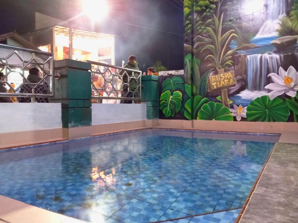 Puspa Tiara Syar'i Guci Mitra RedDoorz Hotel in Indonesia