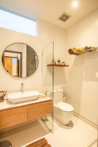 Mateo villa  Marvelous 6BR 2 mins to Beach Vacation rental in North Kuta