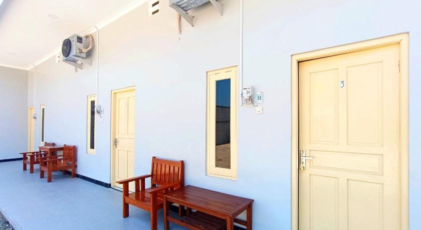 Wisma Mekar Jaya near Solo Safari Mitra RedDoorz Hotel in Indonesia