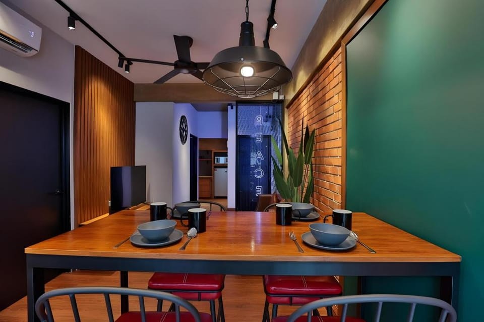 Industrial Concept Town Stay @Melaka 6pax/3BR/wifi Apartment in Malacca