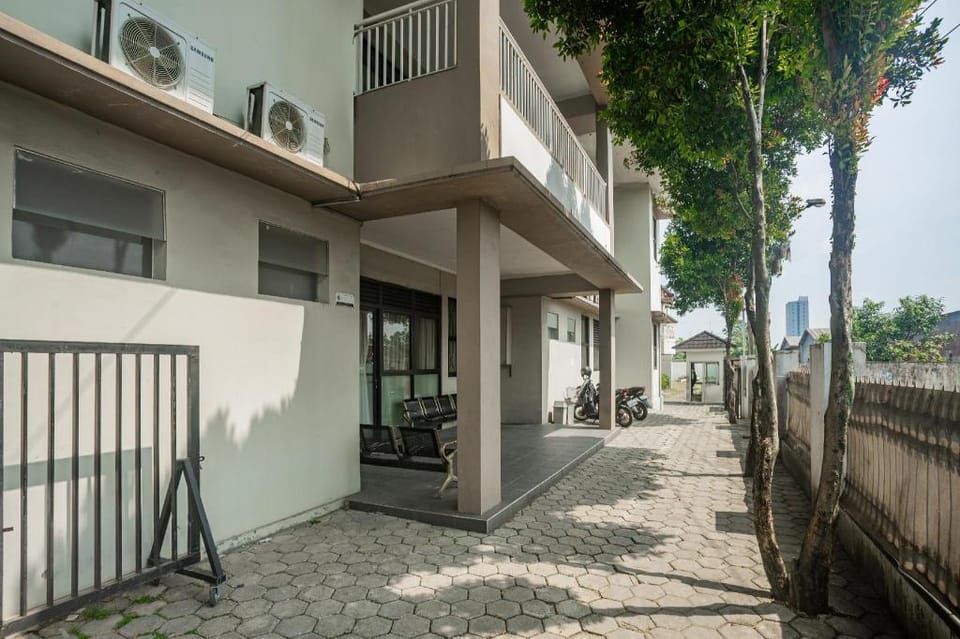 Collection O Bogor Near Ipb University Formerly Yasmin Hotel in West Java