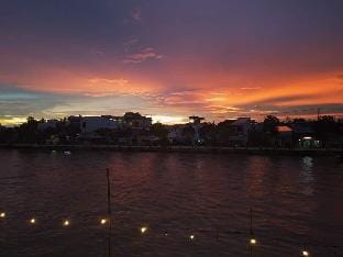 The wooden home by the river with a library Vacation rental in Kien Giang