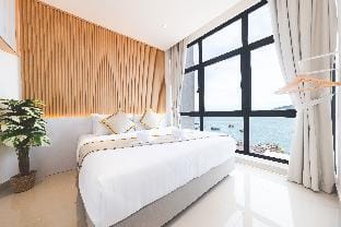 Charis Seaview Suites at The Shore Kota Kinabalu Apartment in Kota Kinabalu