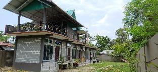 Excellent surroundings, very green, spacious rooms Vacation rental in West Bengal