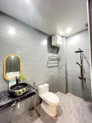 Anvui Homestay (P4 - Twin room) Hue City Center Vacation rental in Laos