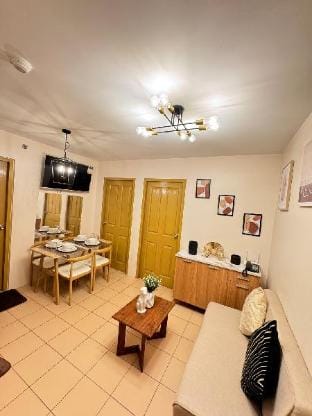 Davao Condo Rentals 2 Br by Franco Apartment in Davao City