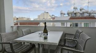 LCA - STAY Amphora Apartment Apartment in Larnaca