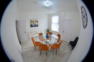 Sheffield 5Bed Home | Work&Leisure + Free Parking Apartment in Sheffield