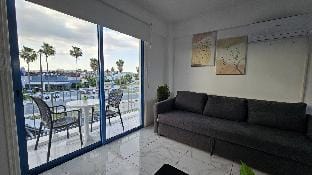VOR - STAY Chrisoula Beach Garden Apartment in Oroklini