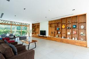 Luxury villa with private pool, Fully furnished Villa in Hoa Hai