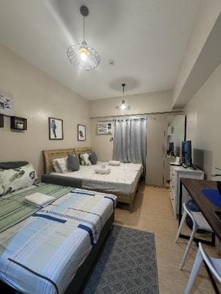 Perfect for Family/Barkada Room by Luxanos Place  Apartment in Lapu-Lapu City