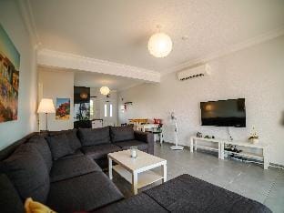 Sunny and family friendly apartment directly at the pool Apartment in Cyprus