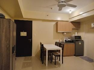 Lock 'n Key Tagaytay 1 BR w/ Wifi Apartment in Tagaytay