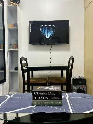AshGray Room - 1-BR Posh pod Vacation rental in Quezon City