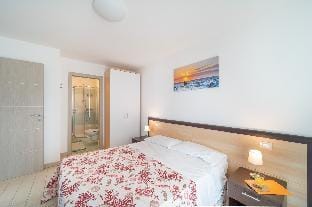 Elegant Residence Monica 2 Two Bedroom C6 Sleeps 6 Apartment in Lignano Sabbiadoro