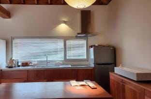Goseong Sambakhanjip Bed and Breakfast in South Korea