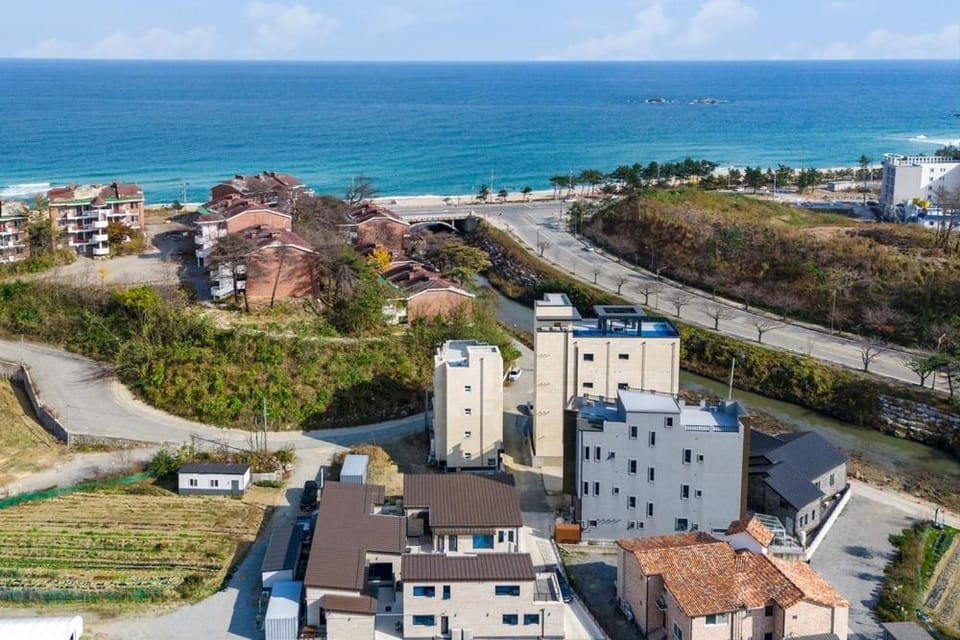 Gangneung Gyeongpo 345 Pool Villa Bed and Breakfast in South Korea