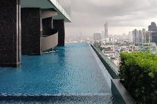 Sathon CBD  Luxury Apartment High-rise CityView Apartment in Bangkok