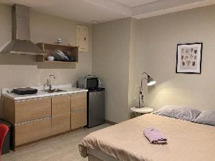 Deluxe Suite at Bel Air Soho D5Q17 Vacation rental in Makati