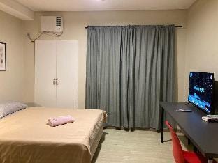 Deluxe Suite at Bel Air Soho D5Q17 Vacation rental in Makati