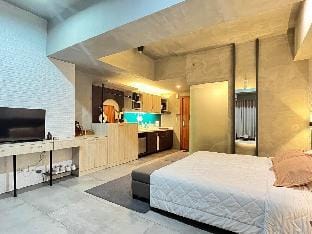 Cozy and spacious studio unit with free WiFi Apartment in Quezon City