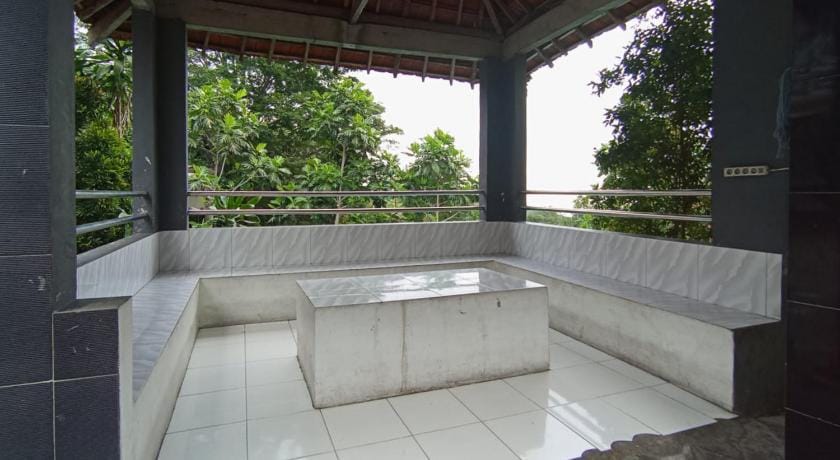 Villa Asia Jaya RedPartner Hotel in East Java